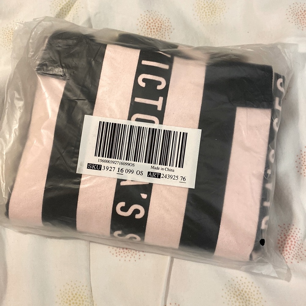 Victoria’s Secret large weekender bag